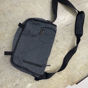 Swiss Gear Gray Messenger Bag